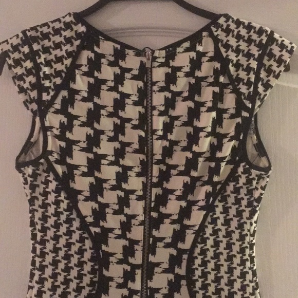 Fitted Express dress - Picture 2 of 5